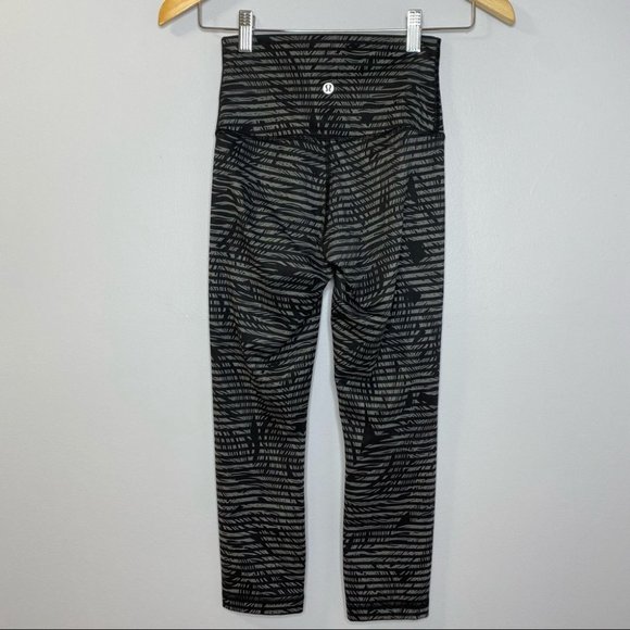 Lululemon Wunder Under Feather Print Crop Leggings - Picture 3 of 9